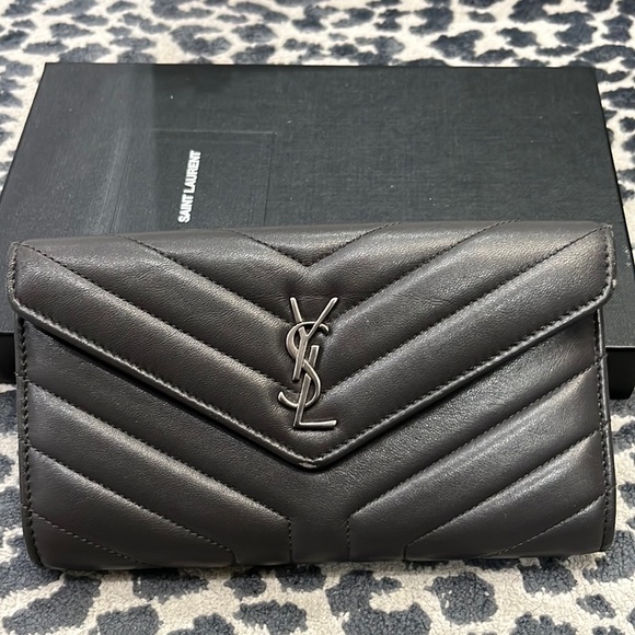 Yves Saint Laurent Handbags - Saint Laurent Lambkin Y Quilted Monogram Large Loulou Flap
Wallet Asphalt Gray
